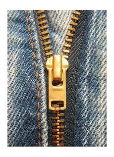 Metal zippers